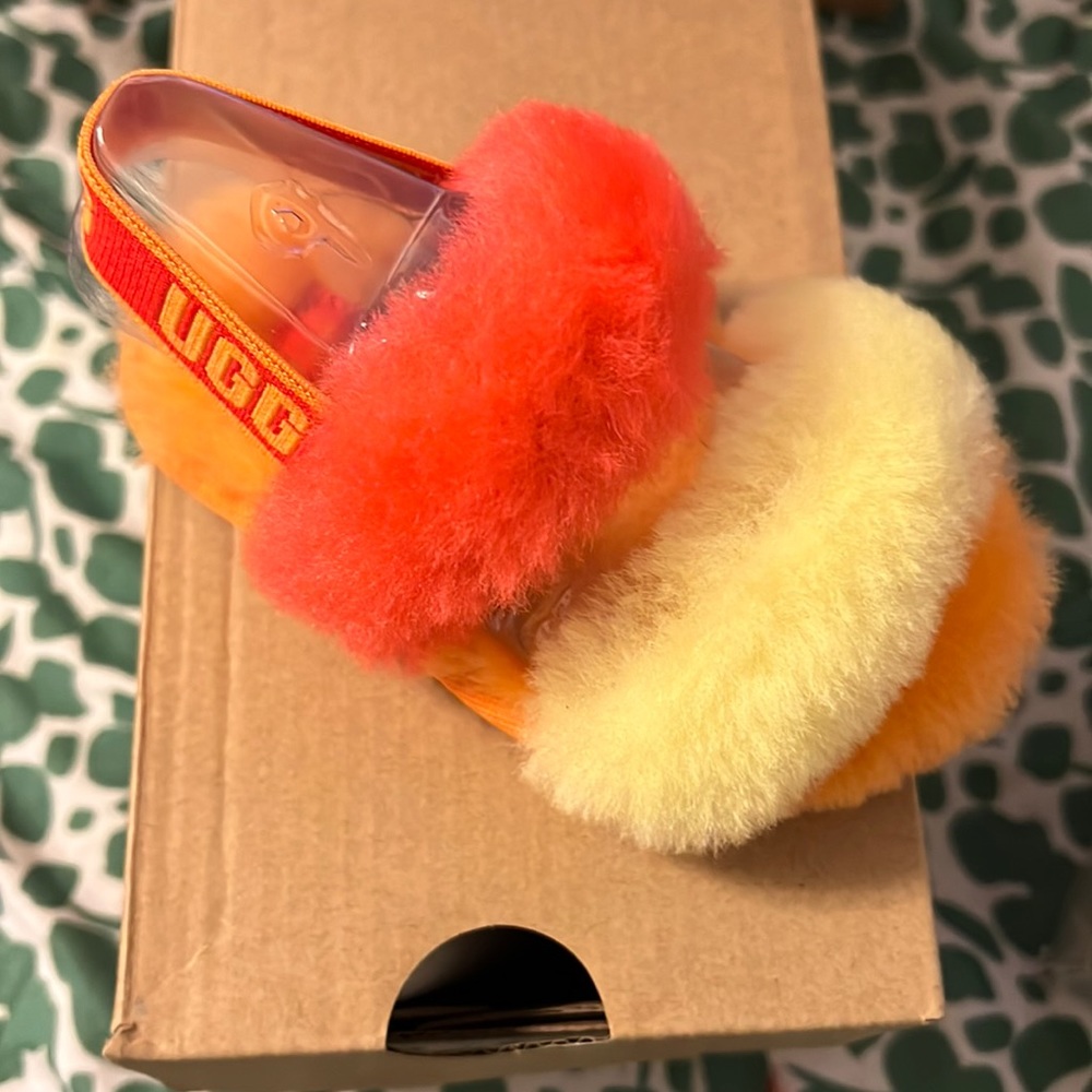 Baby uggs size 6 brand new